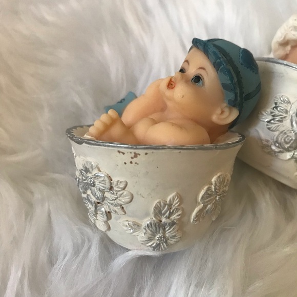 ♥️Adorable Baby Figurines in Teacups - Picture 2 of 13